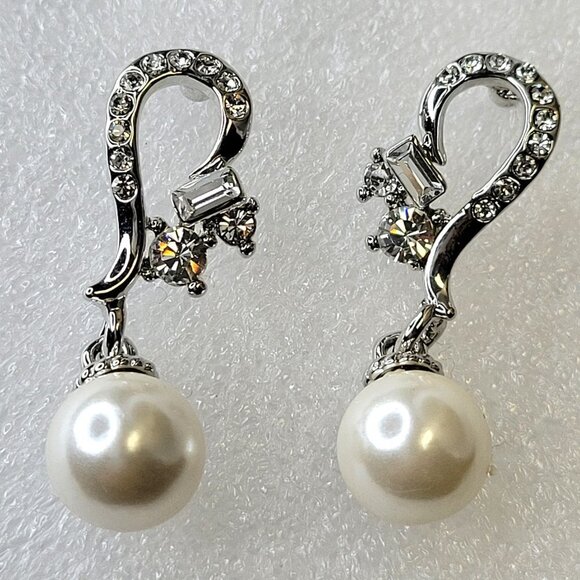 Pearl Drop Earring with Crystals - Picture 1 of 12